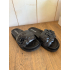 Zwarte bloem slipper